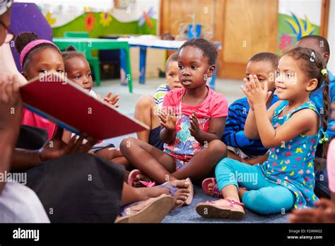 Kindergarten Children Reading