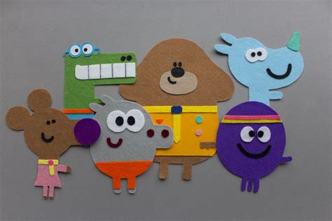 Hey Duggee! The Felt Bunting Badge. – Mimi Codd