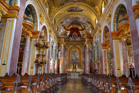 10 Beautiful Churches in Vienna