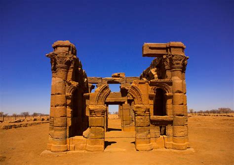 The ruins at Naqa | Ancient ruins, Ancient nubia, Sudan architecture