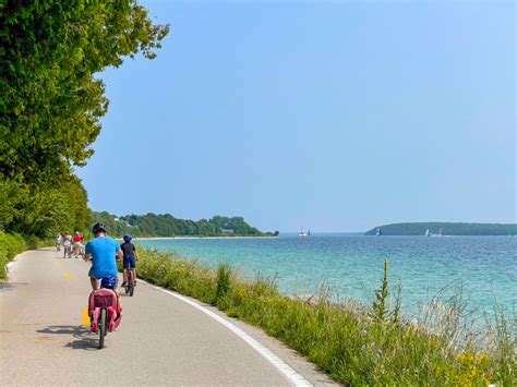 The Ultimate Michigan Road Trip Itinerary: 10 Days In The Great Lakes ...