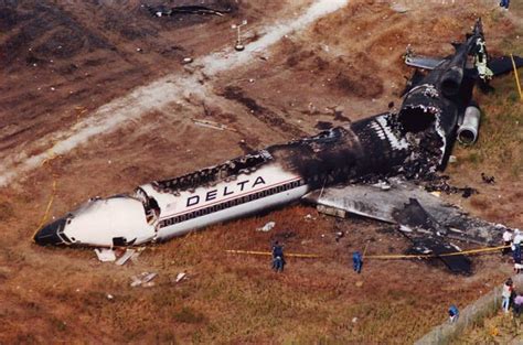 10 Near Miss Air Disasters That Shocked The World