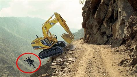 excavator operator heavy equipment fails Fails Working - YouTube