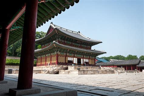 The palaces of Seoul on Behance