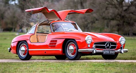 The Mercedes 300SL Gullwing Was Practically A Parts-Bin Special, So How Did It Become So ...