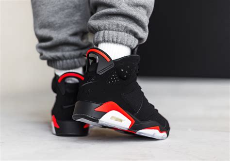 Air Jordan 6 Infrared 384664-060 Store List | SneakerNews.com