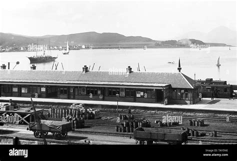 Kyle of Lochalsh Railway Station Stock Photo - Alamy