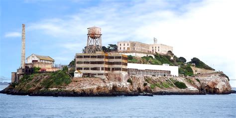 Traveling to Alcatraz, San Francisco - Traveldigg.com