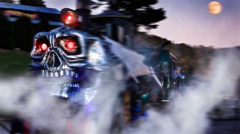 blowing-rock-north-carolina-tweetsie-railroad-halloween-festival-ghost-train-1280×720 ...