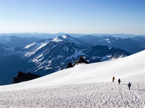 Climbing Glacier Peak in Washington State (Glacier Peak Wilderness), 4 days. 4-day trip. AMGA guide