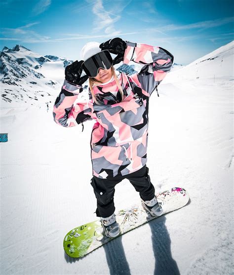 Pin on Vestes de Snowboard Femmes