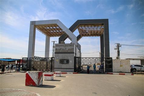 Rafah border crossing opens for foreign citizens to leave Gaza – but no ...