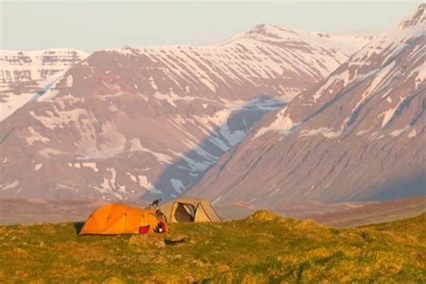 Midnight Sun in Iceland - The Sun That Never Sets