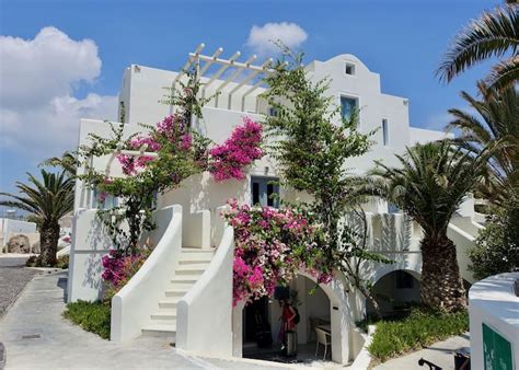 WHERE TO STAY in PERISSA & PERIVOLOS - SantoriniDave.com