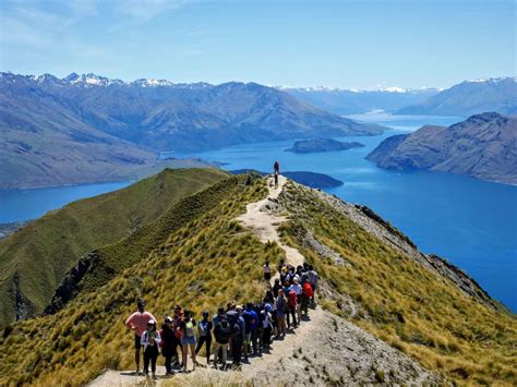 Best Day-Tramps/Hikes Near Wanaka NZ - Hiking Scenery