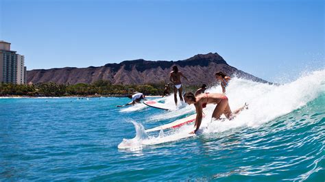 Oahu-Attractions-Waikiki-Surfing - AMA