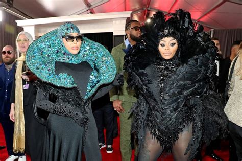 Blac Chyna Turns Heads With Bold, Feathery Outfit at 2023 GRAMMYs | Entertainment Tonight