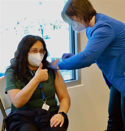 Community Health Center Staff Receive the COVID-19 Vaccine - Virginia Community Healthcare ...