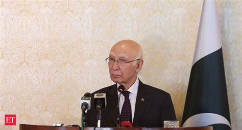 Government to respond appropriately if Sartaj Aziz meets Kashmiri ...