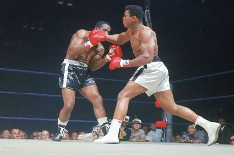 Sejarah Muhammad Ali Kalahkan Sonny Liston yang Guncang Tinju Dunia ...