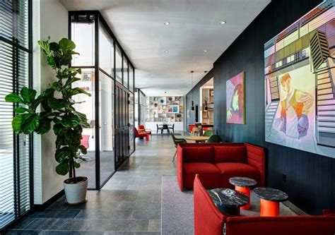 citizenM opens new art-filled properties in Miami and Chicago - ICON ...