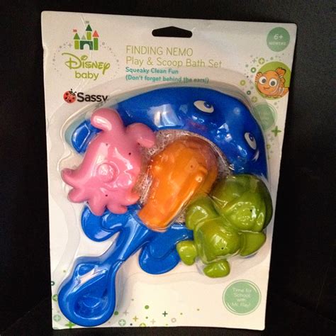 Dan the Pixar Fan: Finding Nemo: Mr. Ray Play & Scoop Bath Set