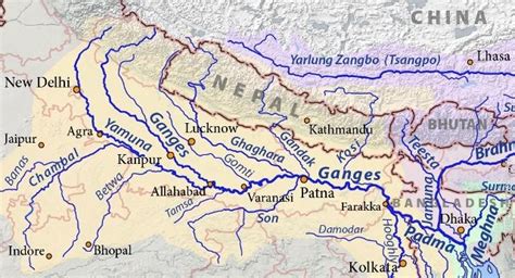 Through how many states of India, river Ganga flows?