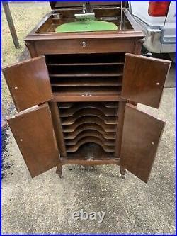 1920 VV-XI Victor Victrola Antique Phonograph Cabinet Record Player | Collection Antique Used