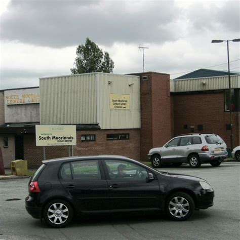 South Moorlands Leisure Centre © Roger W Haworth cc-by-sa/2.0 :: Geograph Britain and Ireland