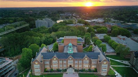 Towson University expects 6,000 students to live on campus; move in for ...