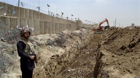 Pakistan Building Fence Along Border with Afghanistan