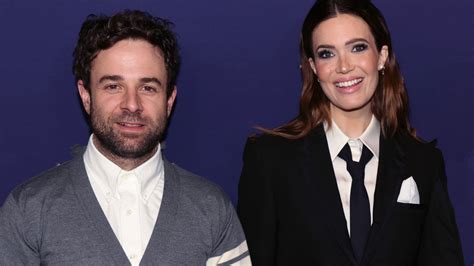 Who Is Mandy Moore's Husband Taylor Goldsmith? Babies, Band, Wedding ...