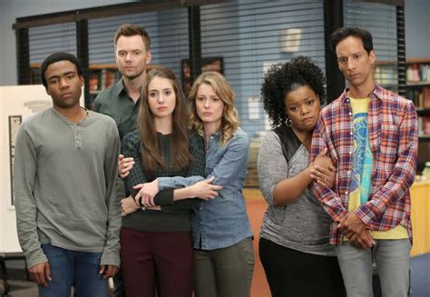 “Community” Star Yvette Nicole Brown Reveals She's Engaged to Actor Anthony Davis While Guest Co ...