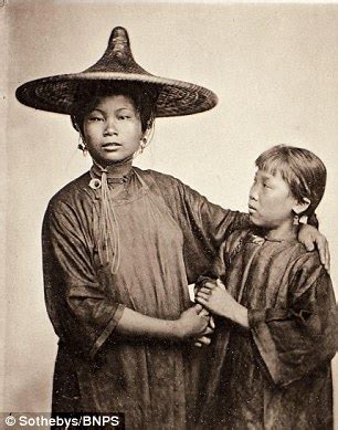 Rare Photos Capture Life in 1800s China – Thatsmags.com