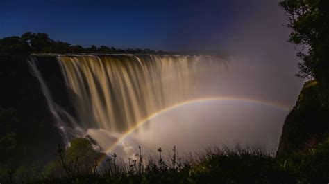 Spectacular Lunar Rainbow (Moonbow) over Victoria Falls - YouTube