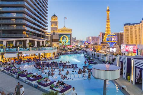 Locals’ guide to free and unrestricted Las Vegas pools | Las Vegas ...