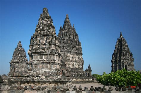 The Architecture of Indonesia - The Fact Of Indonesia