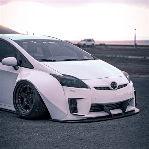 Widebody Toyota Prius "Tofu Boy" Looks Pleasing - autoevolution