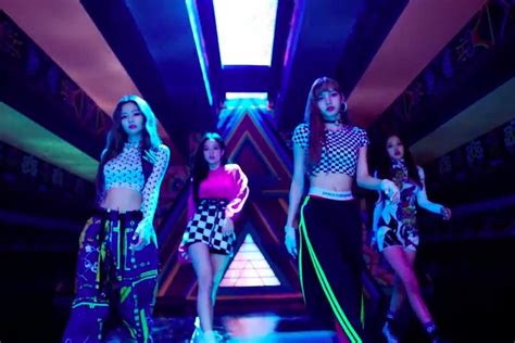 Black Pink Ddu Du Ddu Du Stage Outfits