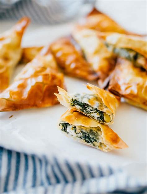 Spanakopita triangles photo | Live Eat Learn