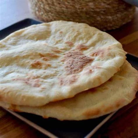 Khubz Tannour - Traditional Middle Eastern Bread Recipe | 196 flavors