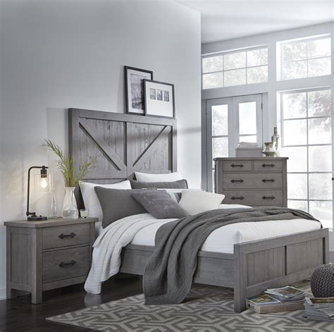 Gray Rustic Contemporary 6 Piece Queen Bedroom Set - Austin | RC Willey ...