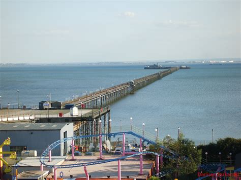 File:Southend Pier Autumn 2007.jpg - Wikipedia