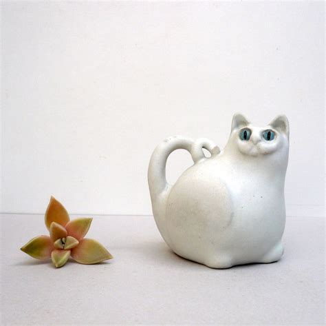 White Cat Ceramic Cat Cat Sculpture Minimalist by jorgemealha