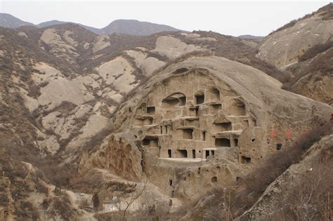 10 Fascinating Cave Dwellings in the World – Touropia Travel