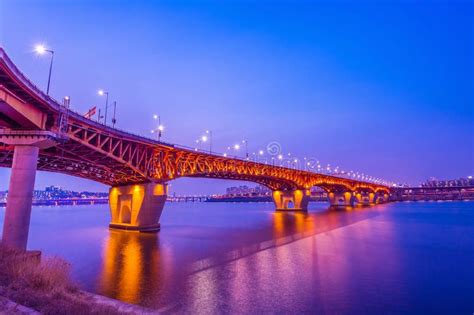 Seongsu bridge in seoul stock photo. Image of arch, river - 50369148