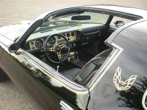 Pontiac Trans-Am interior | Pontiac, Car interior, Trans am