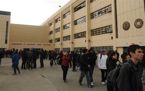 Bronx River High School student receives national academic award – Bronx Times