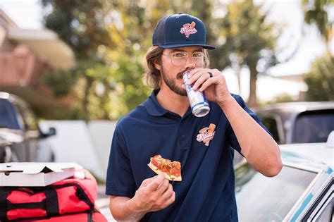 Disguised as a “Pizza Man,” Kris Bryant pranks fans in new Red Bull video | Kris bryant, Bryant ...