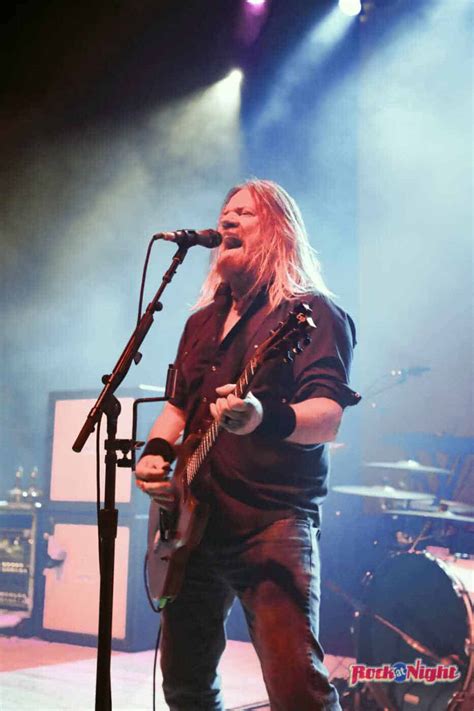 Corrosion of Conformity – Rock At Night